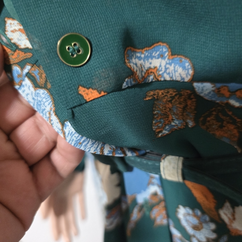Eva Mendes for New York & Company Teal Floral Robe - Picture 9 of 10